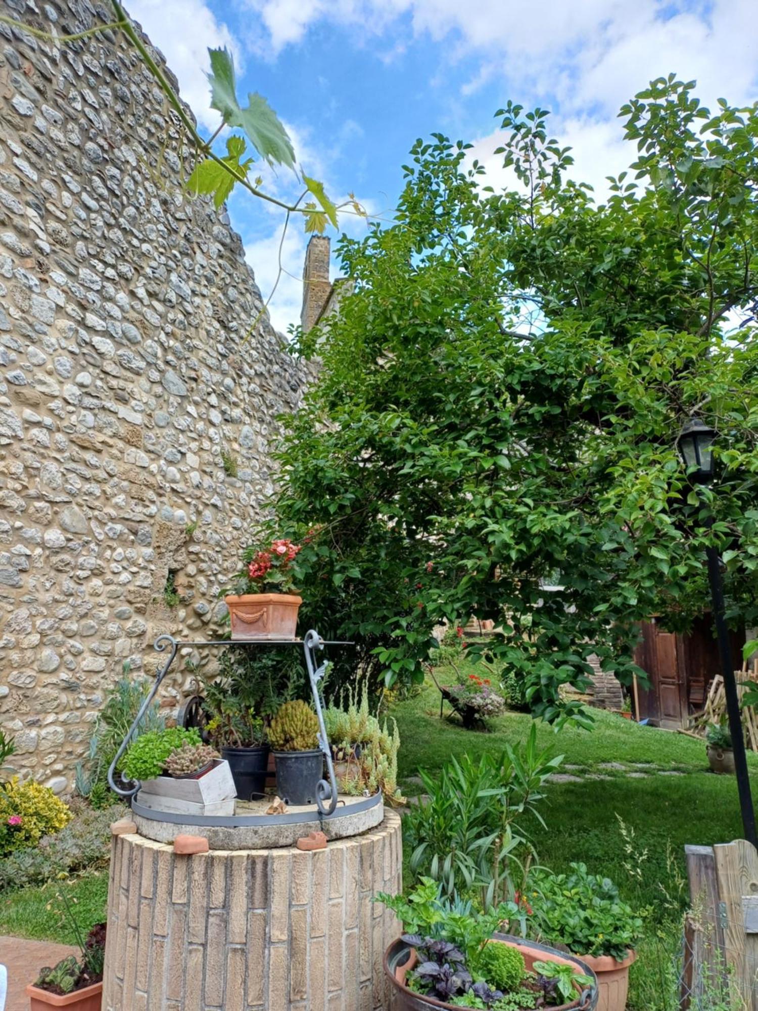 Isola del Gran Sasso dʼItalia Agriturismo San Giovanni Ad Insulam מראה חיצוני תמונה
