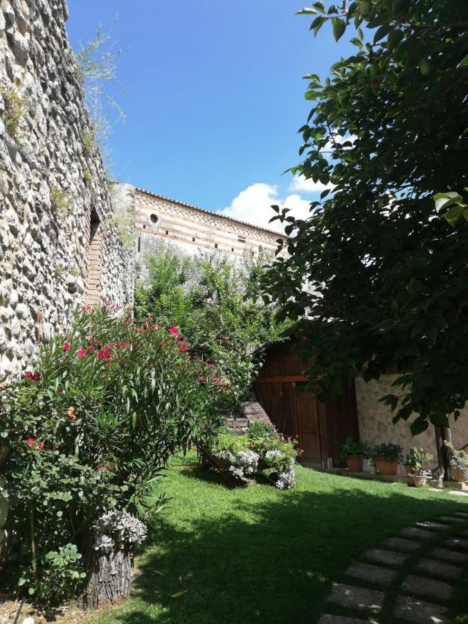 Isola del Gran Sasso dʼItalia Agriturismo San Giovanni Ad Insulam מראה חיצוני תמונה