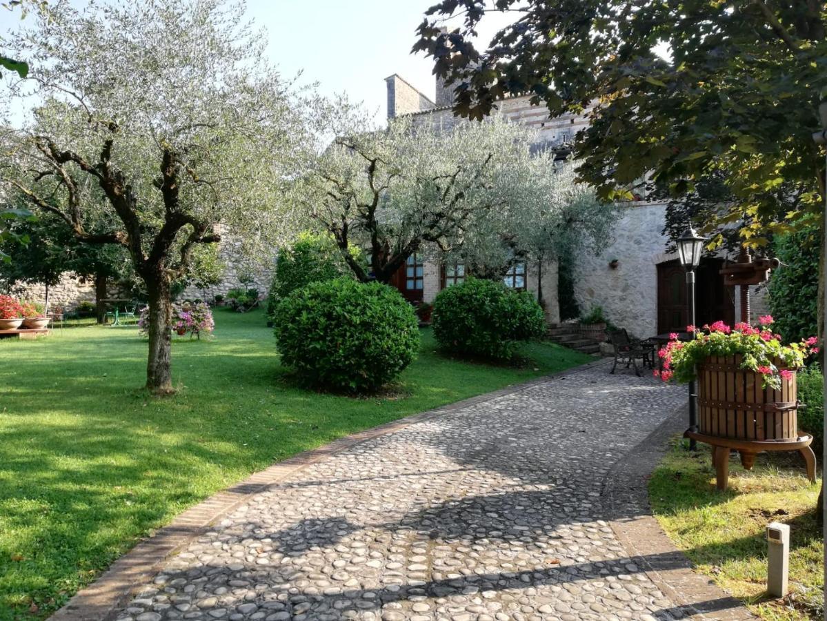 Isola del Gran Sasso dʼItalia Agriturismo San Giovanni Ad Insulam מראה חיצוני תמונה